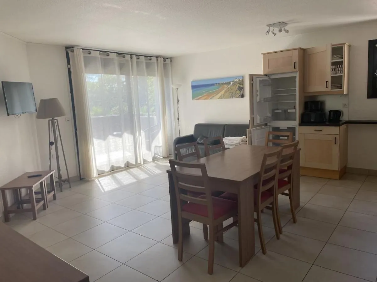 VVF Villages Océan et Forêts à Anglet 0*,