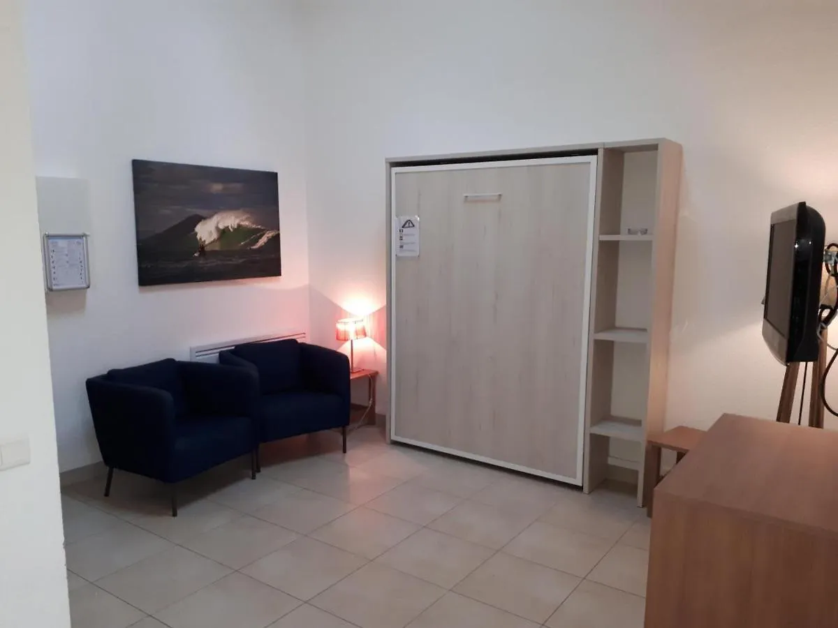 Vvf Residence Anglet 0*,